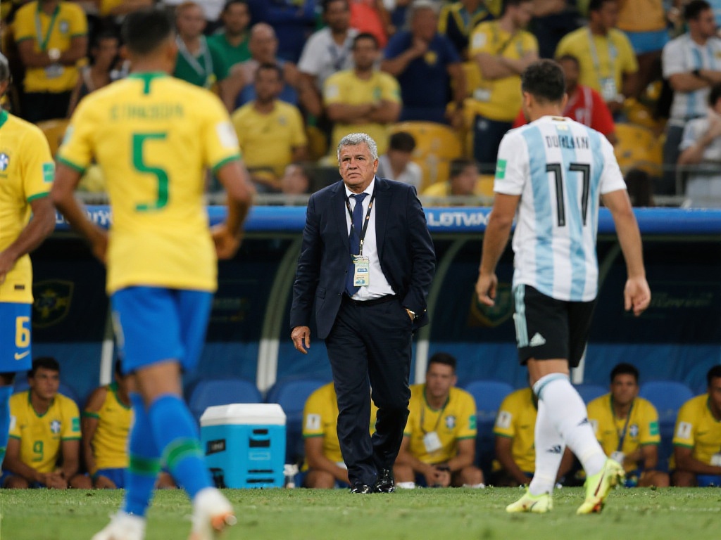 现状让人扼 现状让人扼